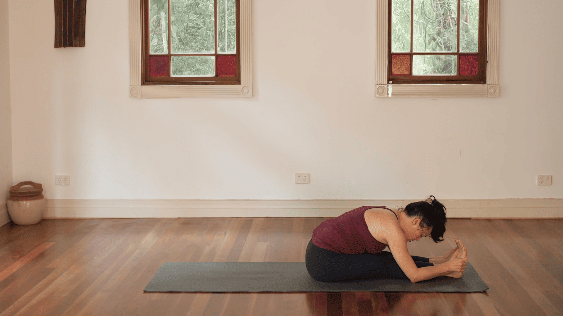 Finishing-Forward-Fold