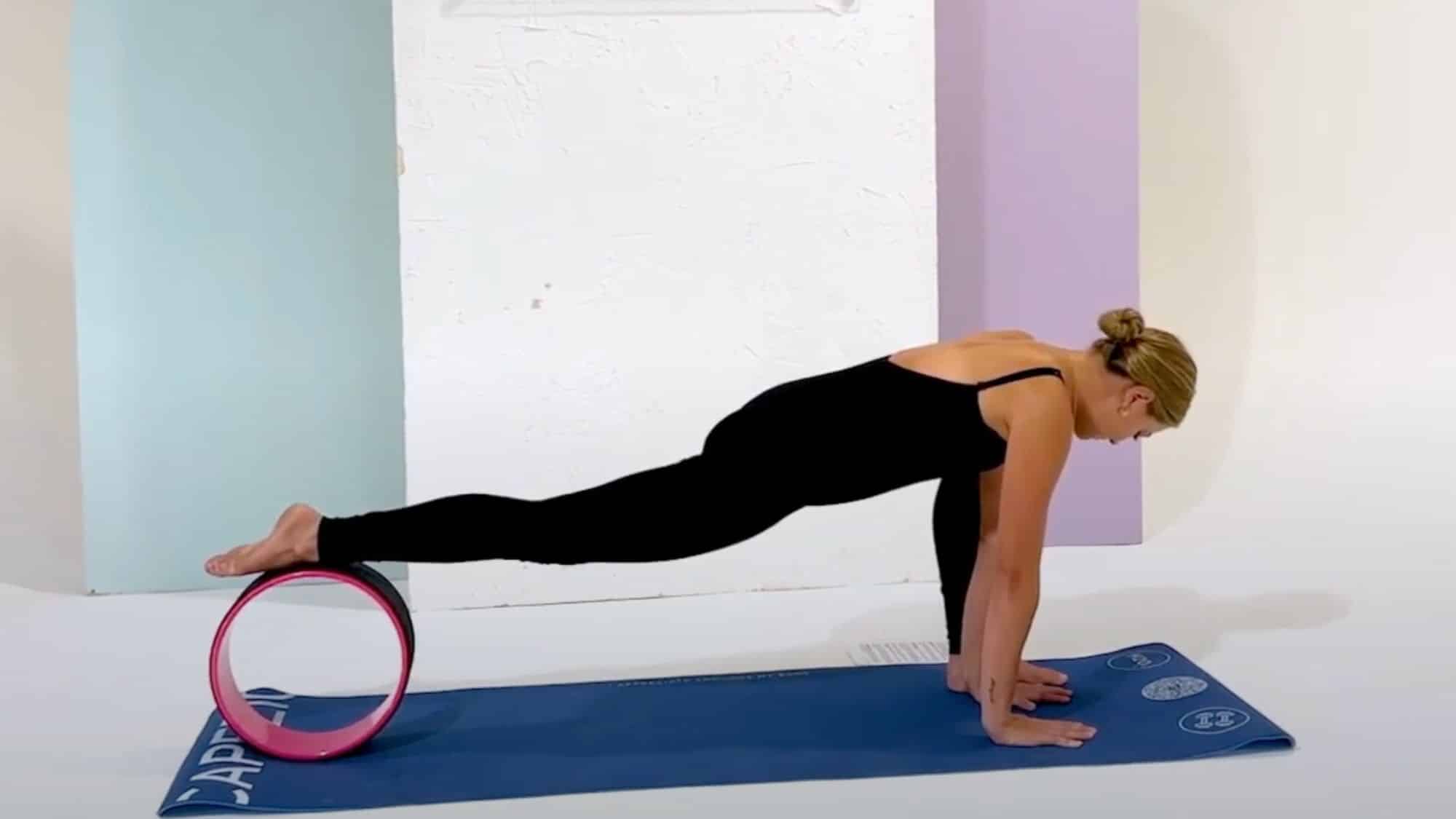 Wheel-Assisted-Lizard-Lunge